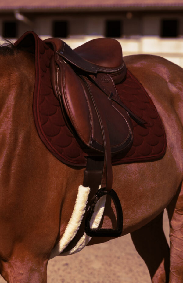 Tapis de Selle Ergonomique en Mousse Mémoire Marron